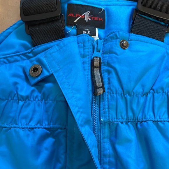 Blue Snow Pants Adjustable Elastic Shoulders, Zipper & Snap closure 18M 26lbs - Picture 7 of 9